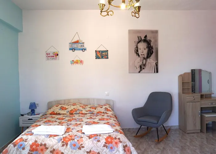 Summer Scoop By Evagstays Daire Faliraki