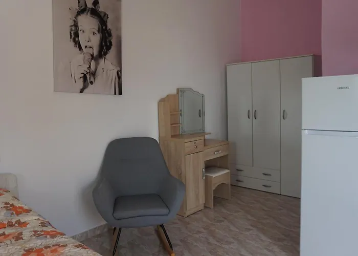 Summer Scoop By Evagstays Faliraki